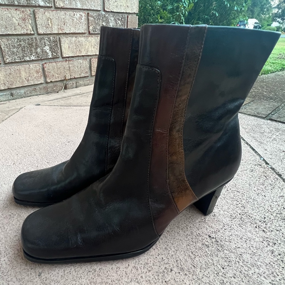 Rare 3 Tone Brown Boots